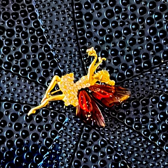 Fairy Ballerina Brooch - Picture 4 of 4